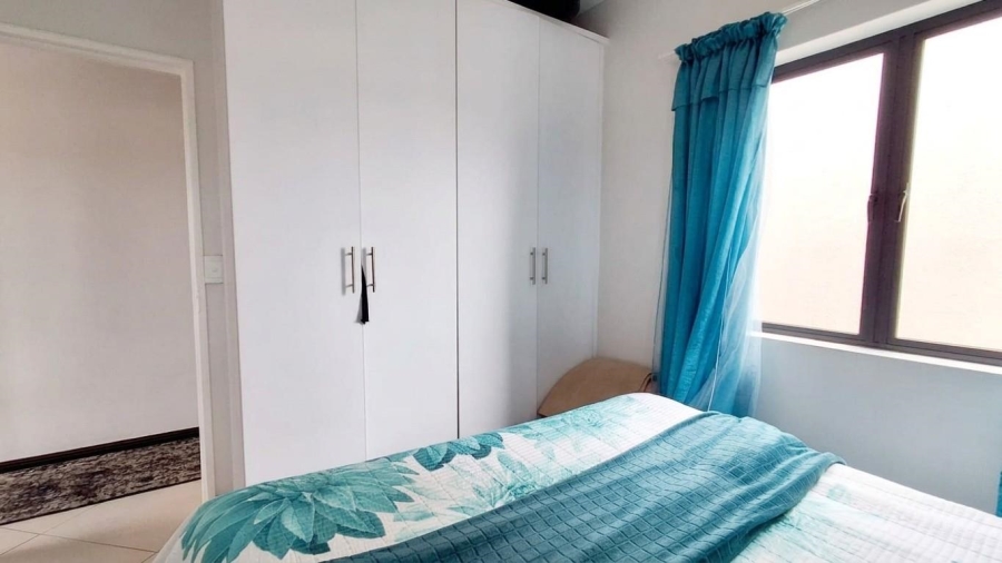 1 Bedroom Property for Sale in Buhrein Western Cape